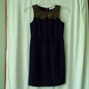 Black sleeveless dress